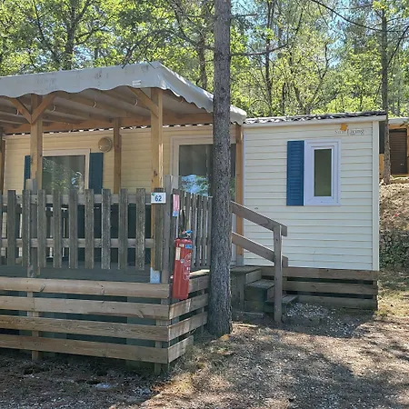 Camping De Graniers