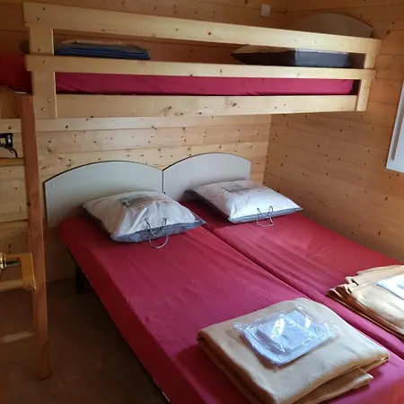 Campingplatz De Graniers