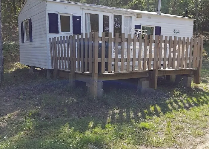 אתר קמפינג De Graniers Monoblet