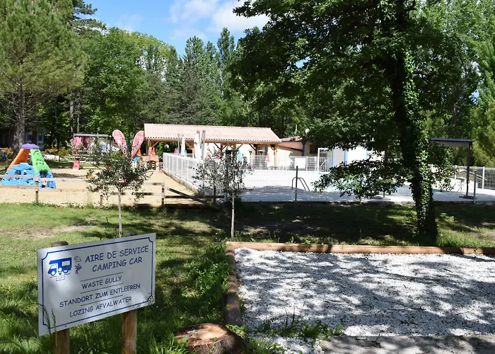 De Graniers אתר קמפינג 3*