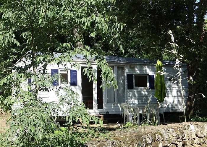 De Graniers אתר קמפינג