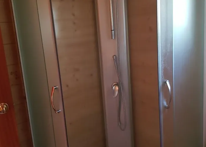 אתר קמפינג De Graniers 3*