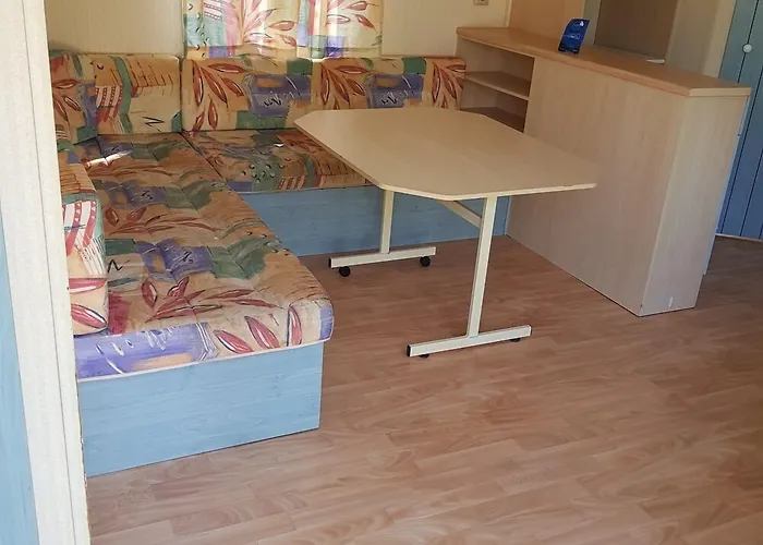 De Graniers אתר קמפינג Monoblet